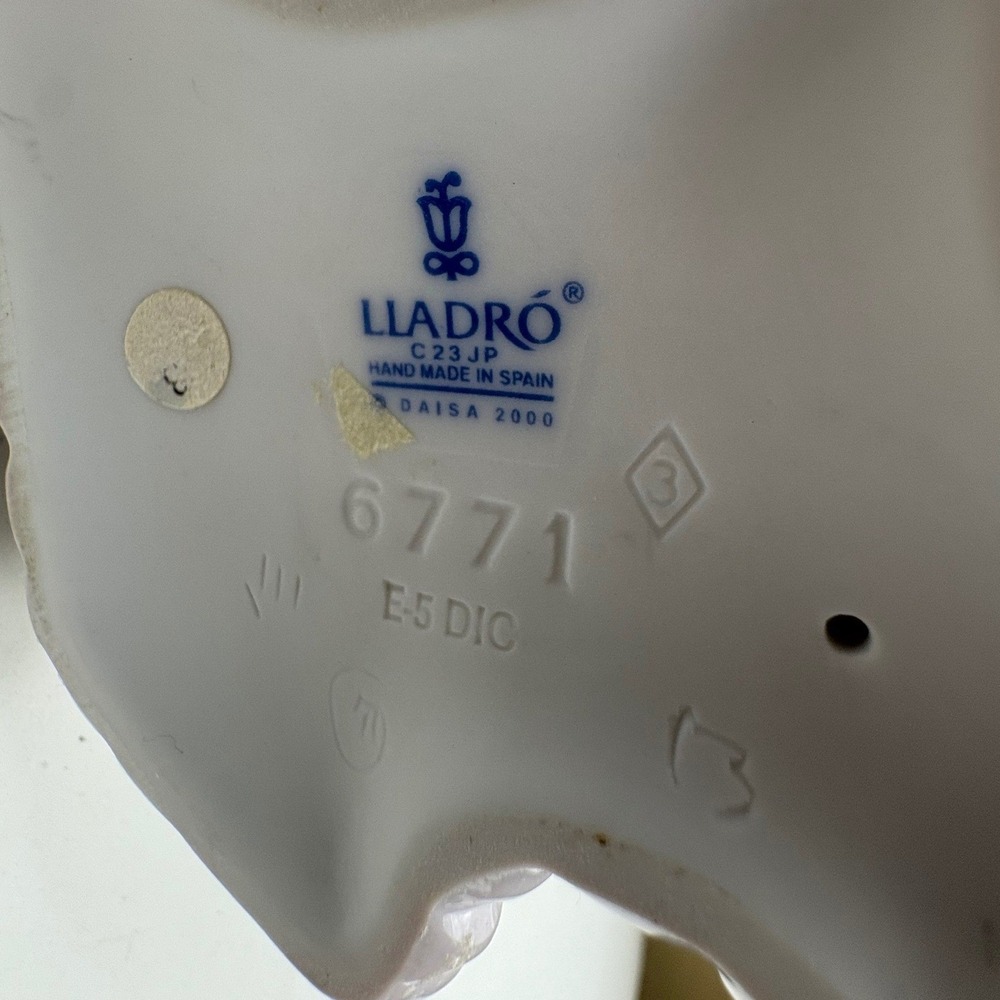 Lladro Mother & Child Porcelain Figurine 12" DAISA‎ 2000 Retired Embrace - Picture 16 of 16